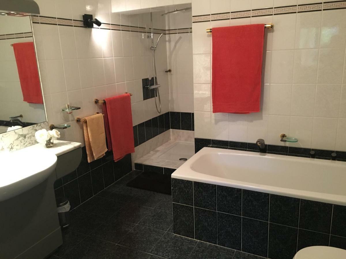 Chambres D'Hotes Le Vieux Chene Bastelicaccia Bagian luar foto